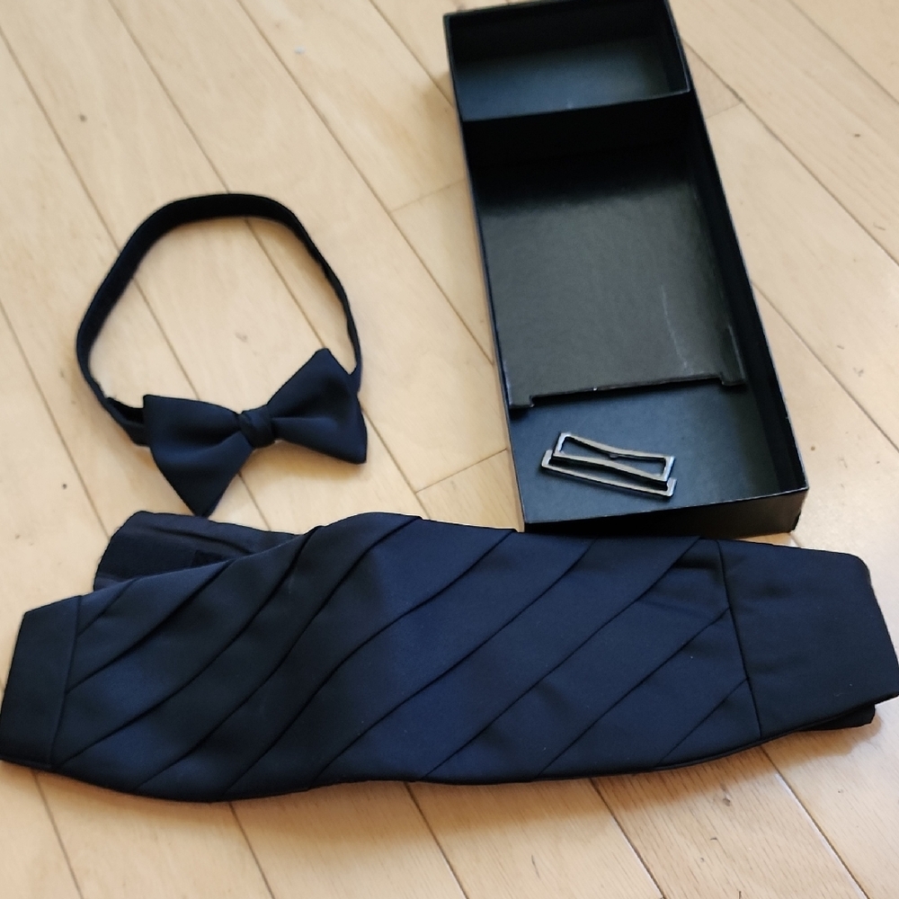 Lord West Black Bow Tie and Cummerbund Set
